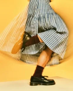 Adrian Yellow Stitch Smooth läderloafers med tofs in Svart