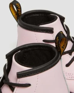 1460 Auburn läderkängor till baby in Pale Pink