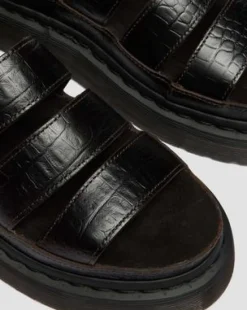 Clarissa Strap Croc-präglade lädersandaler med Quad-sula in Mörkbrun