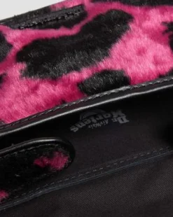 18 cm Hair-On axelremsväska med ko-tryck in Thrift Pink