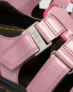 Mattison sandaler med tre remmar i Soft Patent-läder in Puderrosa