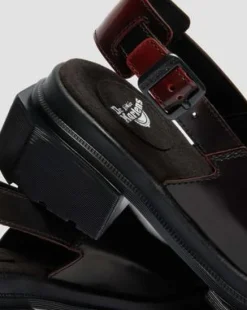 Maybole Square Toe Rub Off lädermules in Cherry Red