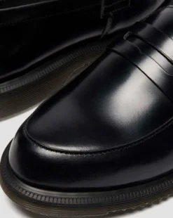 Temara-loafers i polerat Smooth-läder in Svart