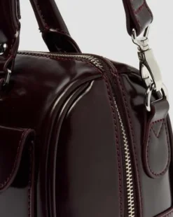 Väska med handtag i Rub Off-Vegansk läder in Cherry Red